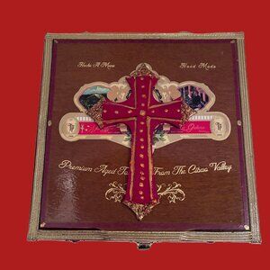 SUEÑOS de Saundra Upcycled, Le Galera Cigar Box, ARTFUL STORAGE